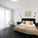 Апартаменты Neartopl Deluxe Vermelo Parking *