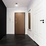 Neartopl Deluxe Vermelo Parking *