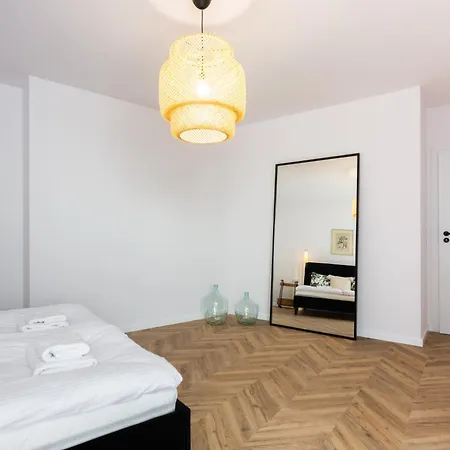 Neartopl Deluxe Vermelo Parking
